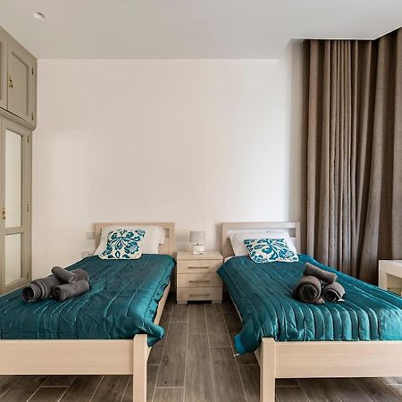 Sea View Luxury Haven Living & 3Bedrooms Seafront Sliema Esterno foto