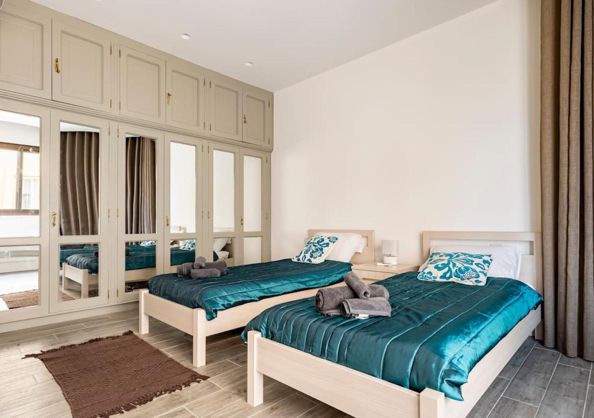 Sea View Luxury Haven Living & 3Bedrooms Seafront Sliema Esterno foto